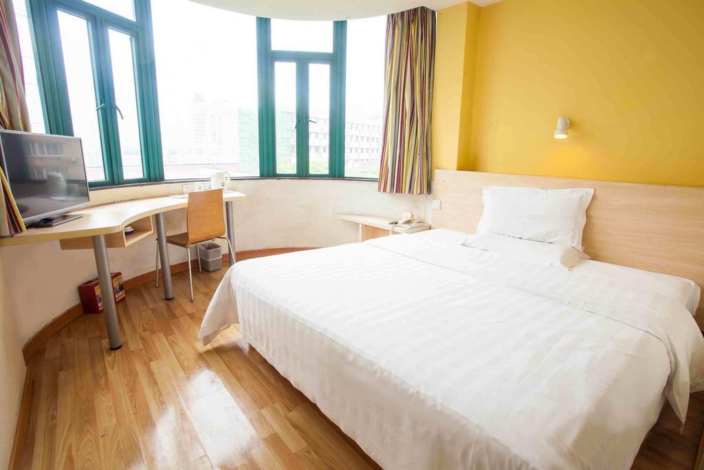 7Days Inn Heyuan Cultrual Palace Renren Le Zimmer foto